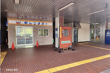 網走駅レンタカー内店入口